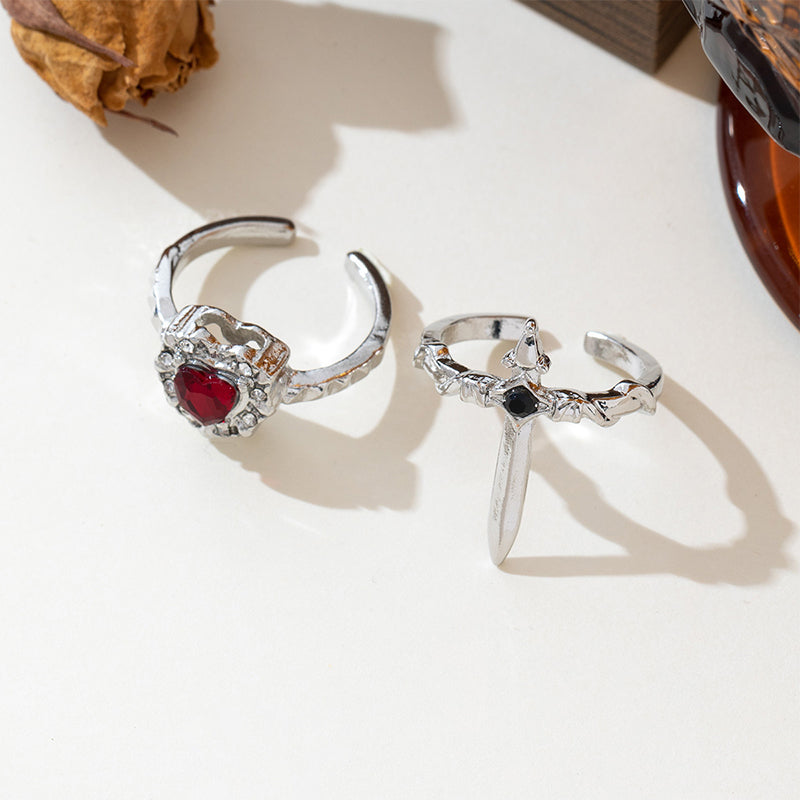 📢📢40 % RABATT !! ⏰Vintage Adjustable Sword Piercing Heart Ring Set