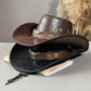 Vintage-Cowboyhut mit breiter Krempe und Riemen
