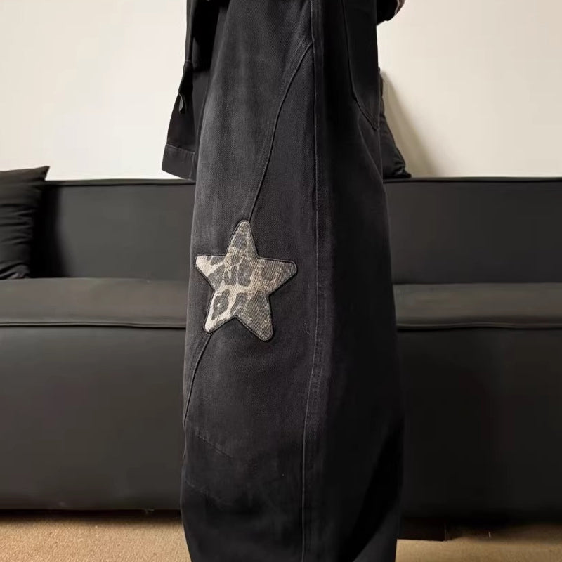 Baggy-Jeans mit Stern-Applikation