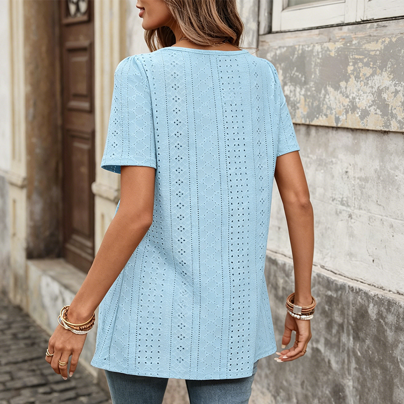 👕 NUR FÜR BEGRENZTE ZEIT: 50 % RABATT! ✨ Babydoll-Top mit quadratischem Ausschnitt – Lochstickerei, Tunika-Länge 🍀